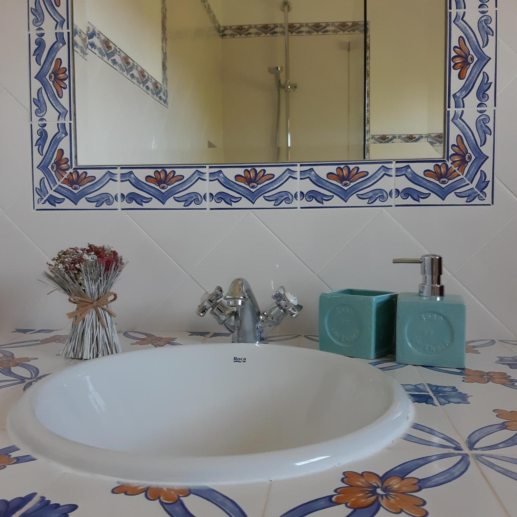 Bed and Breakfast Entrecolinas Paderne  Esterno foto