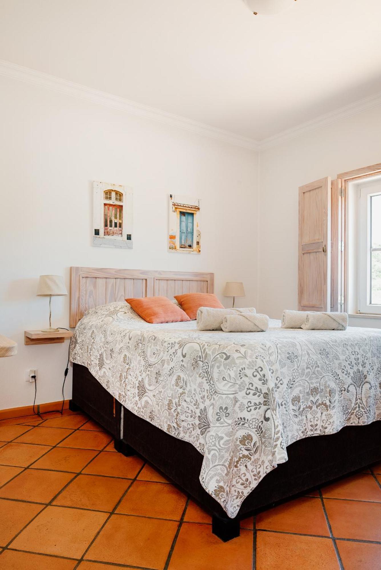 Bed and Breakfast Entrecolinas Paderne  Esterno foto