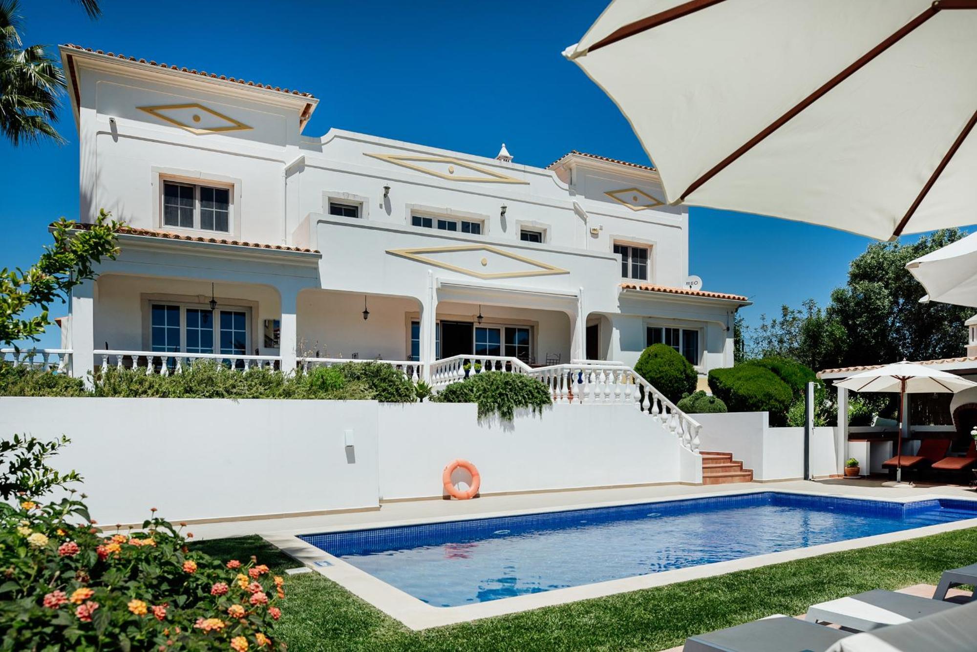 Bed and Breakfast Entrecolinas Paderne  Esterno foto