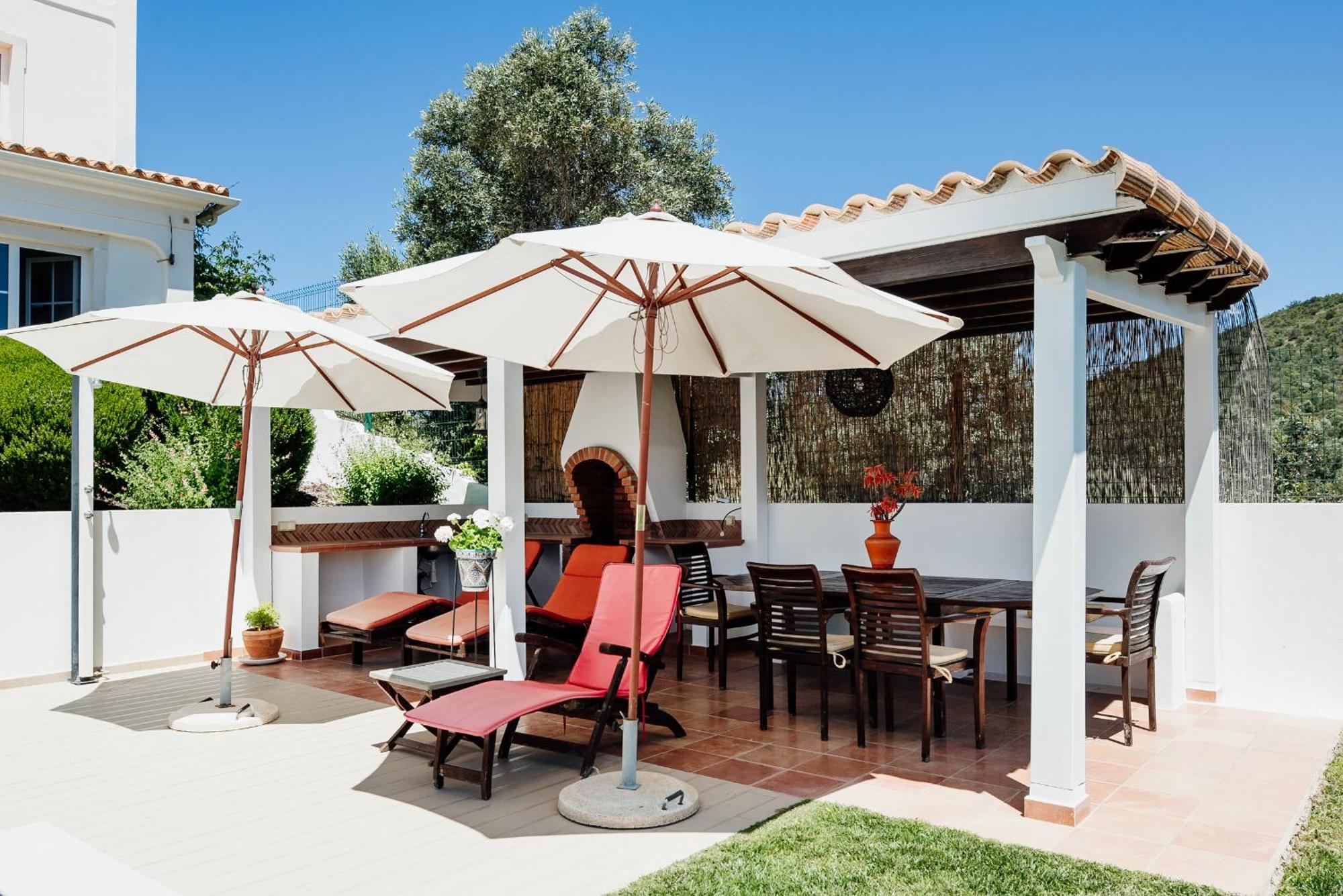 Bed and Breakfast Entrecolinas Paderne  Esterno foto