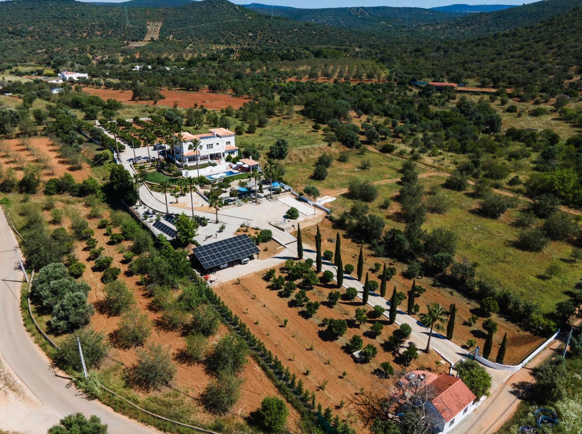Bed and Breakfast Entrecolinas Paderne  Esterno foto